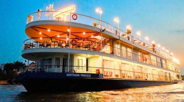 Du Thuyền Bến Thành Princess