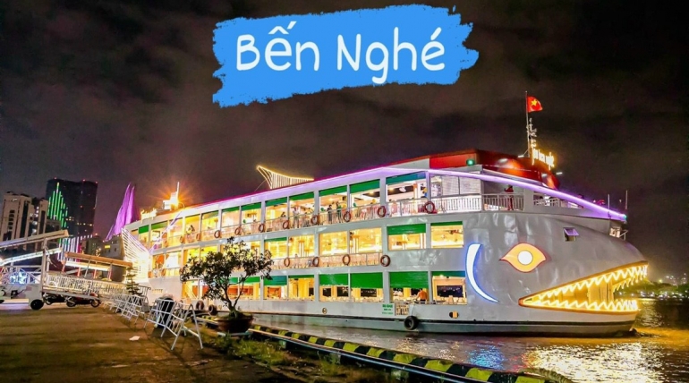 Du thuyền Bến Nghé